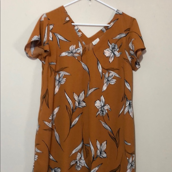 A new day dress - Picture 3 of 6